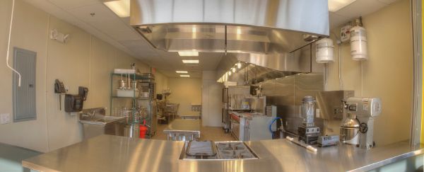 Creekside Food Co-Op panoramic view of the kitchen